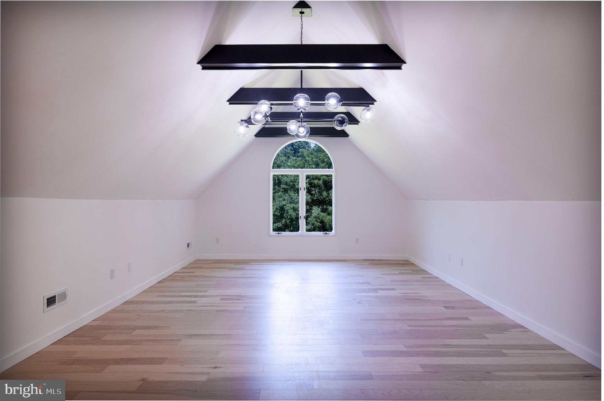 REISTERSTOWN - Residential