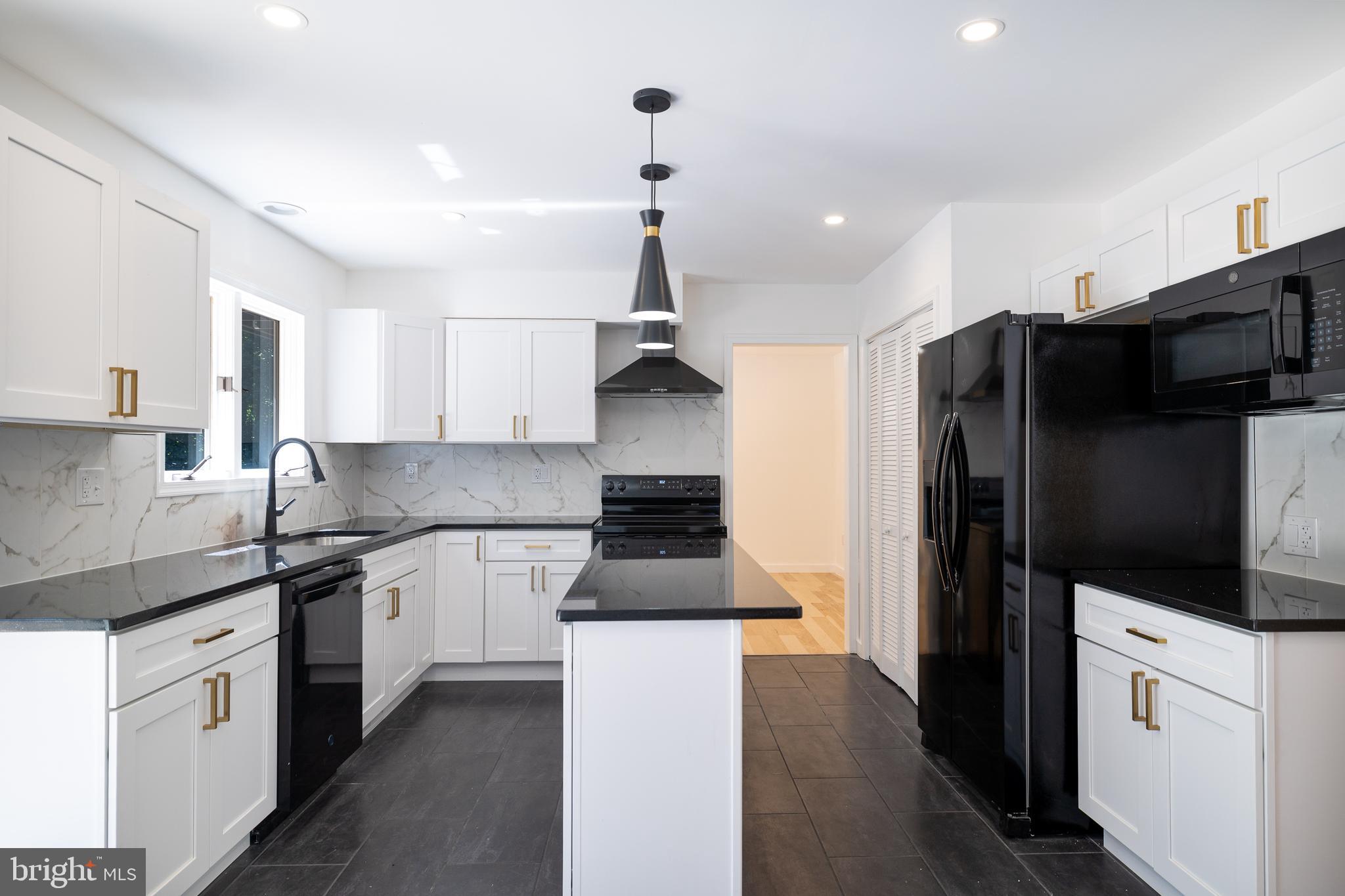 REISTERSTOWN - Residential