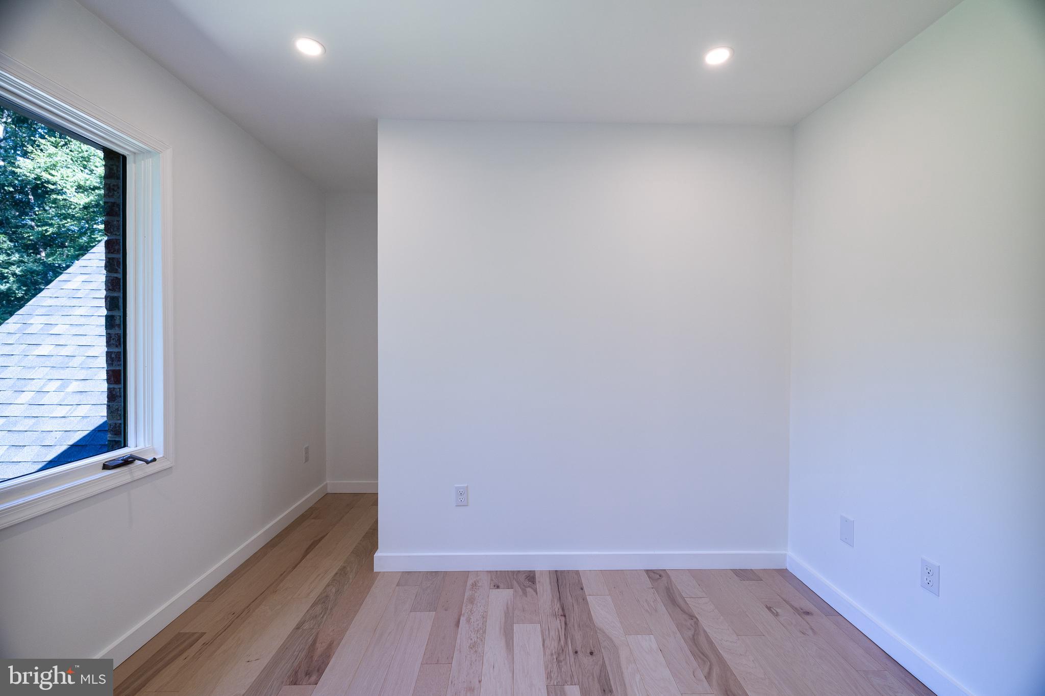 REISTERSTOWN - Residential