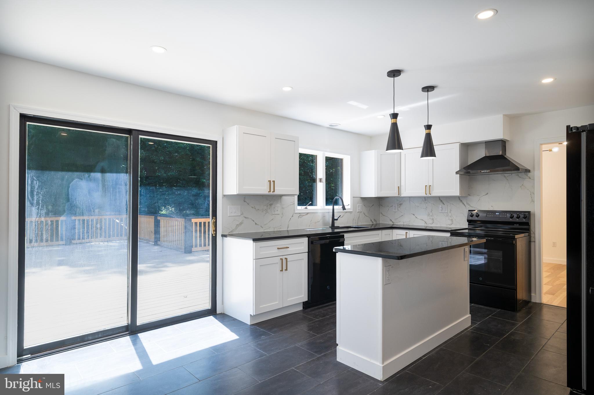 REISTERSTOWN - Residential