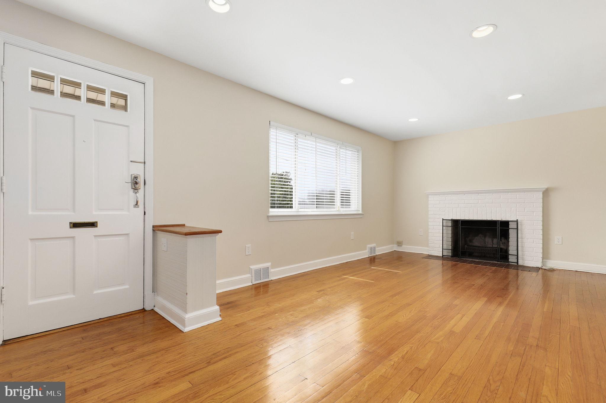 OAKVIEW - Residential