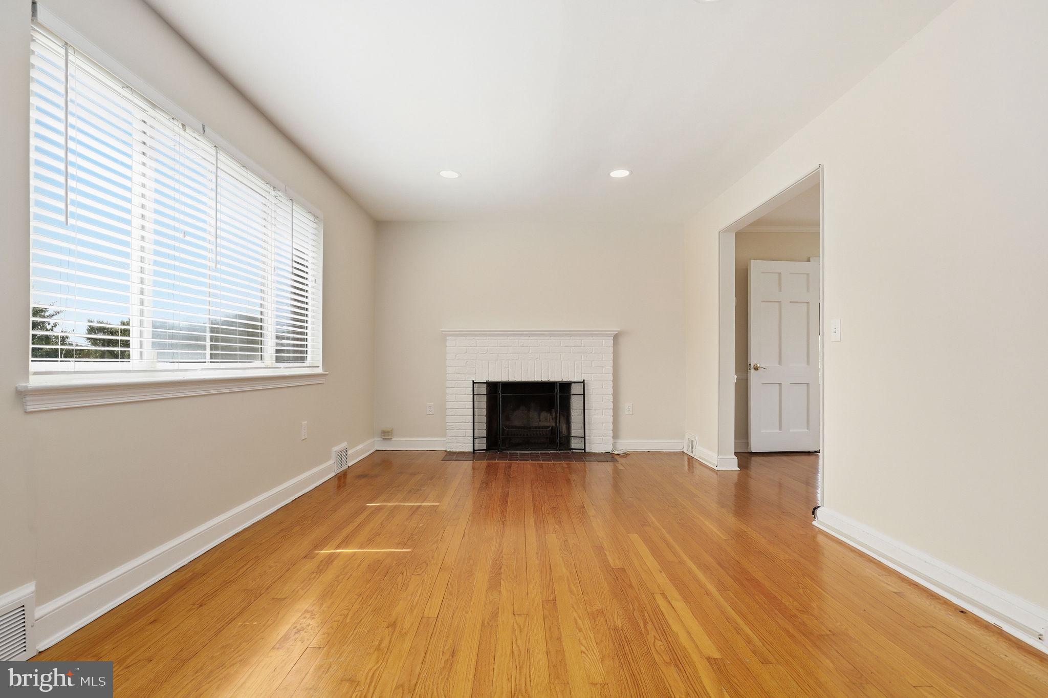 OAKVIEW - Residential