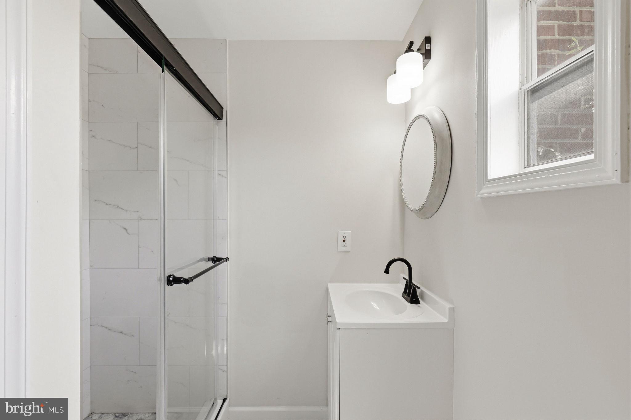OAKVIEW - Residential