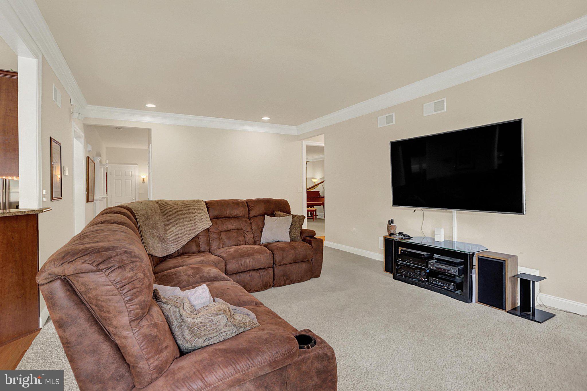 KINGSWOOD - Residential