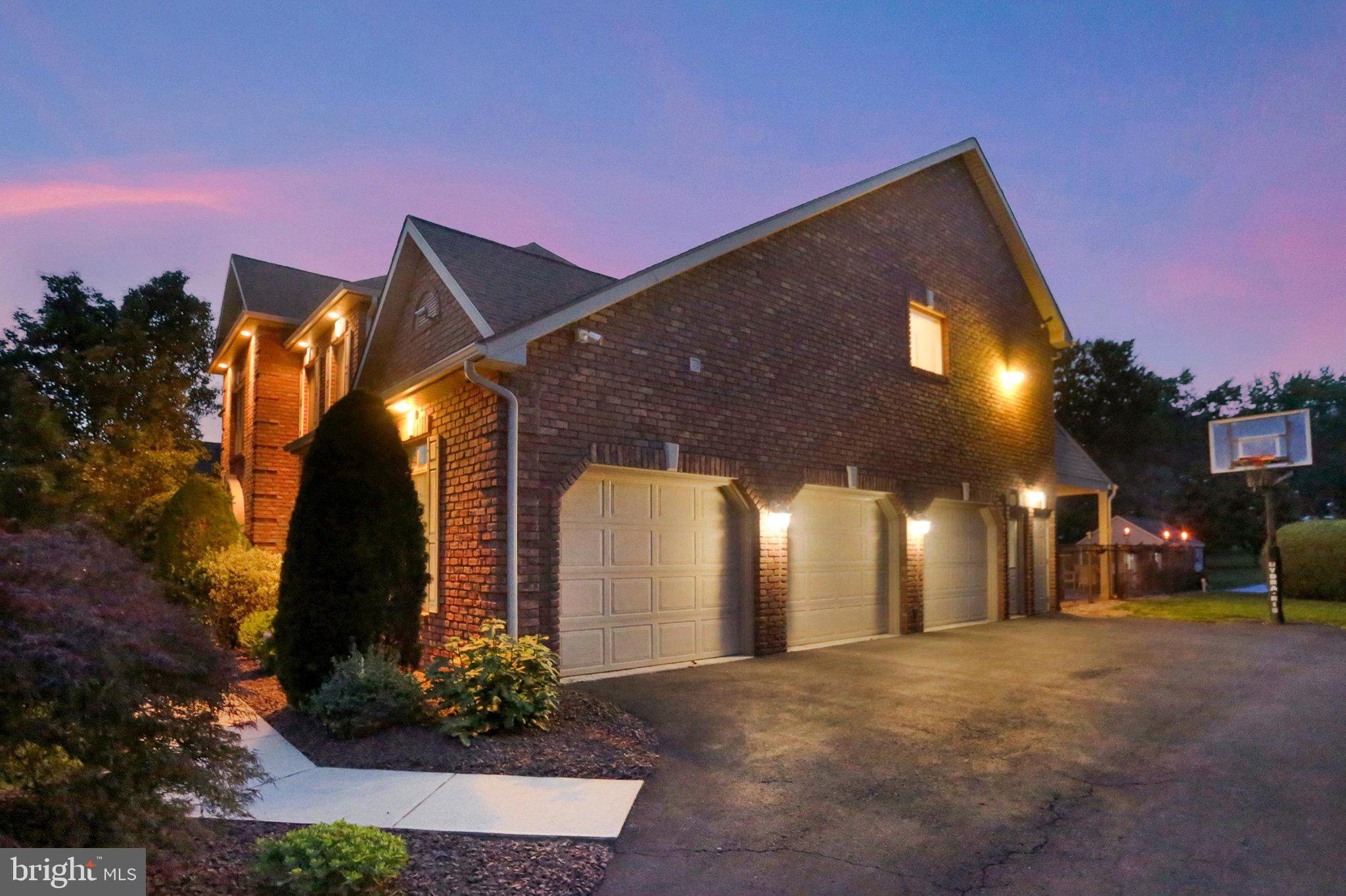KINGSWOOD - Residential