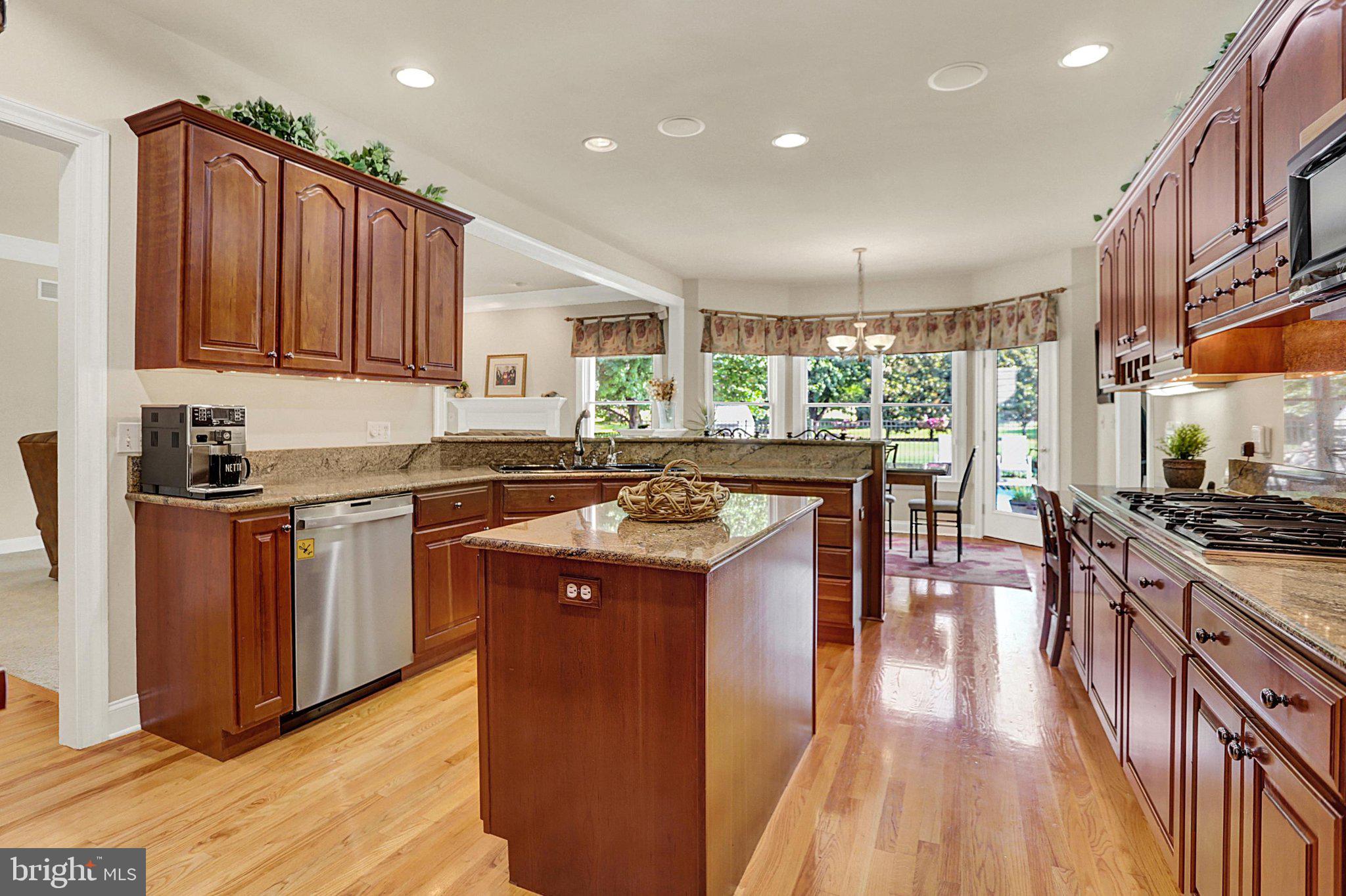 KINGSWOOD - Residential