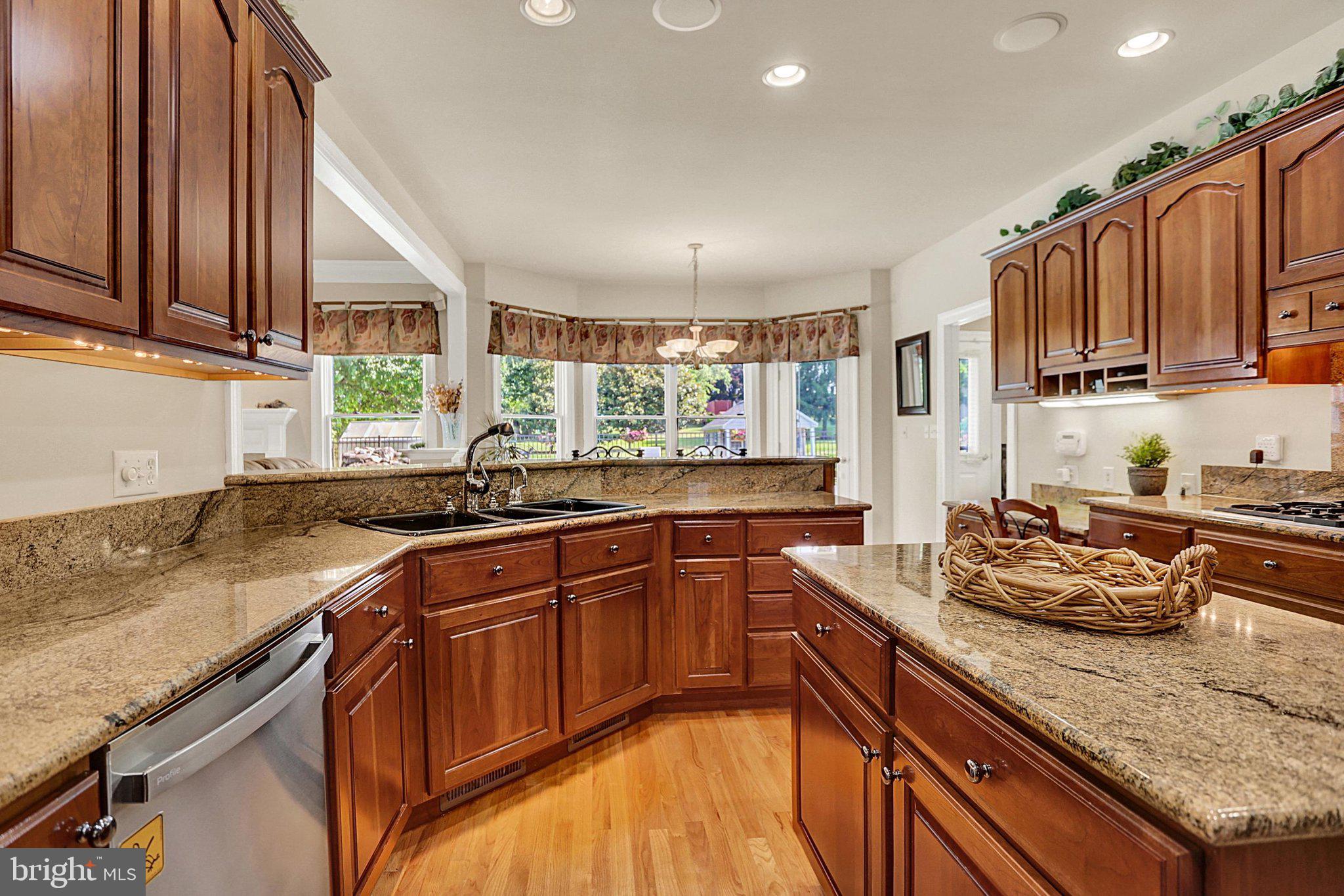 KINGSWOOD - Residential
