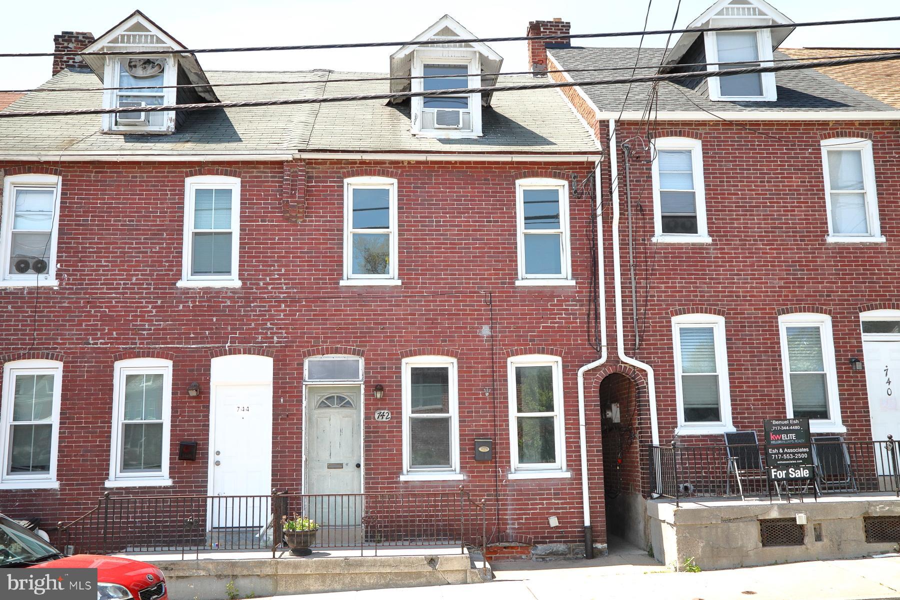 SOUTH SIDE OF CITY - Residential