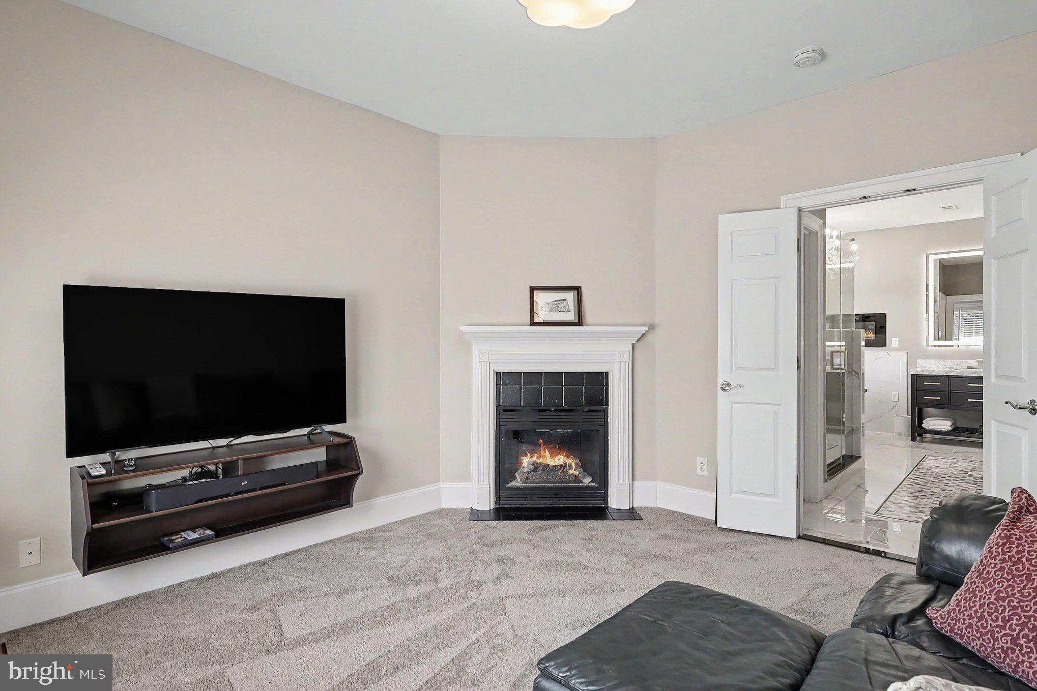 MEADOWBRANCH - Residential