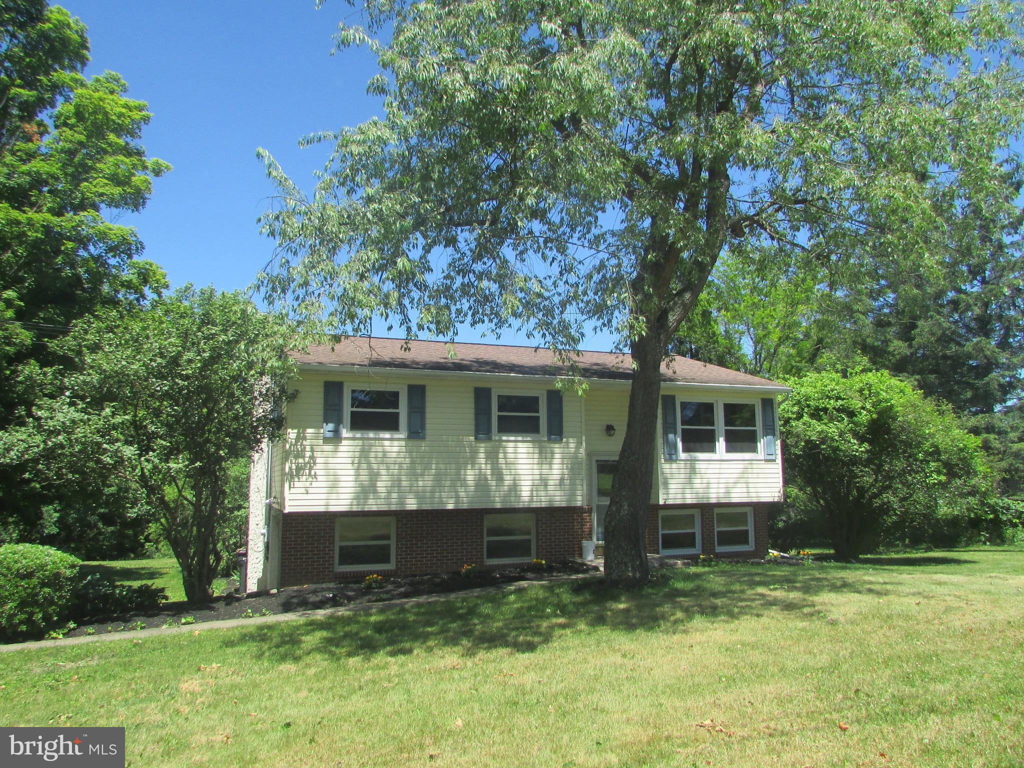 FAIRBROOK - Residential