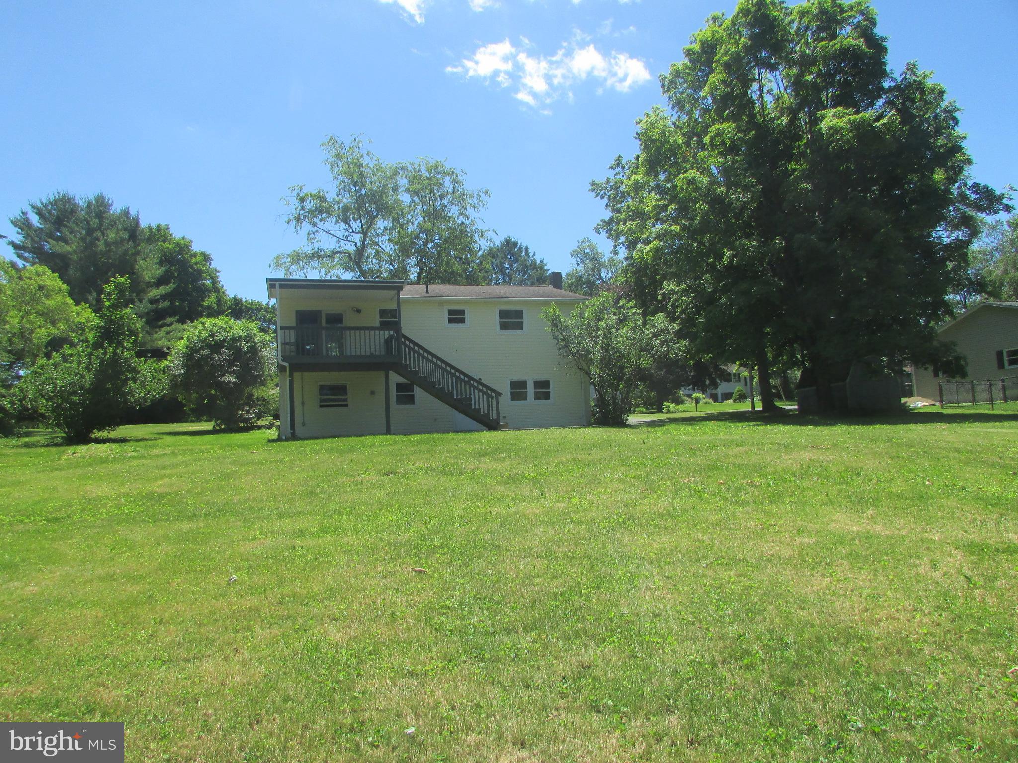 FAIRBROOK - Residential