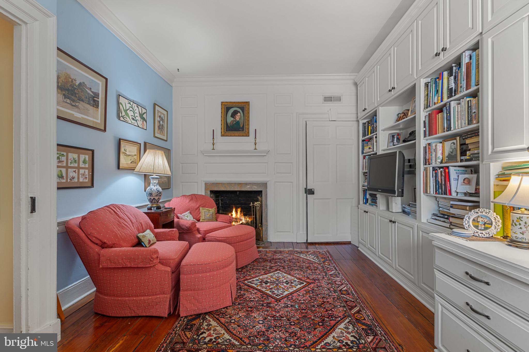 OLD TOWN ALEXANDRIA - Residential