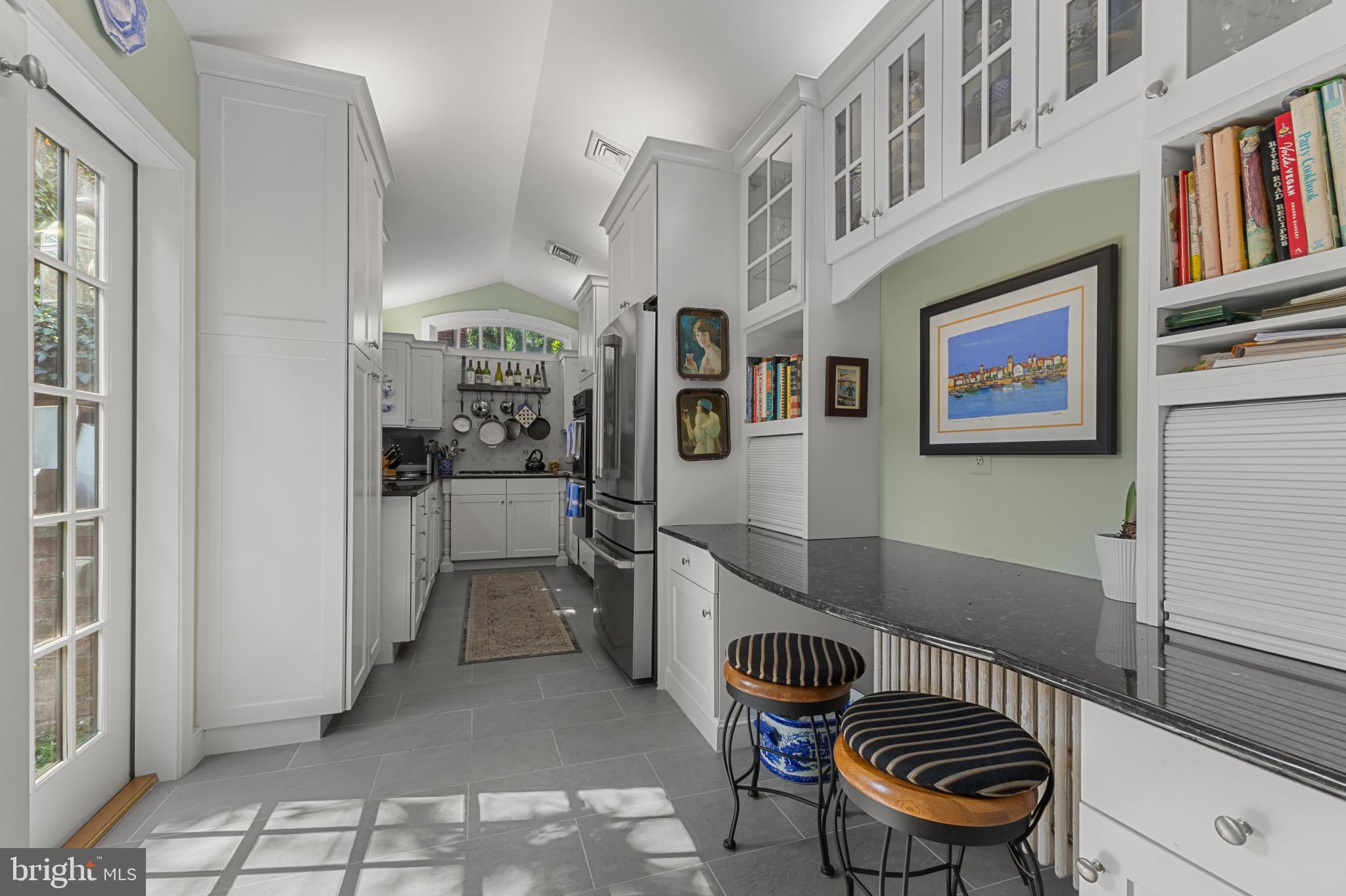 OLD TOWN ALEXANDRIA - Residential