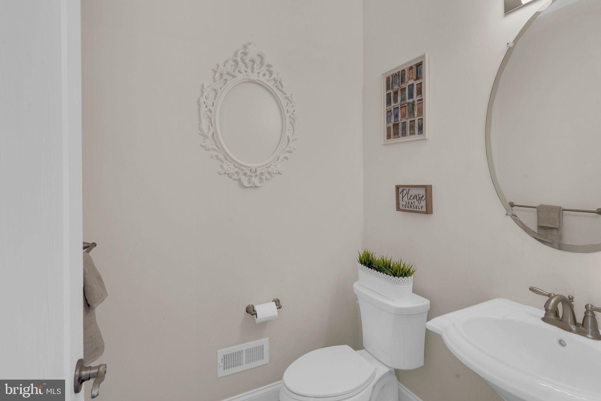 TH AT HERITAGE CNTR - Residential