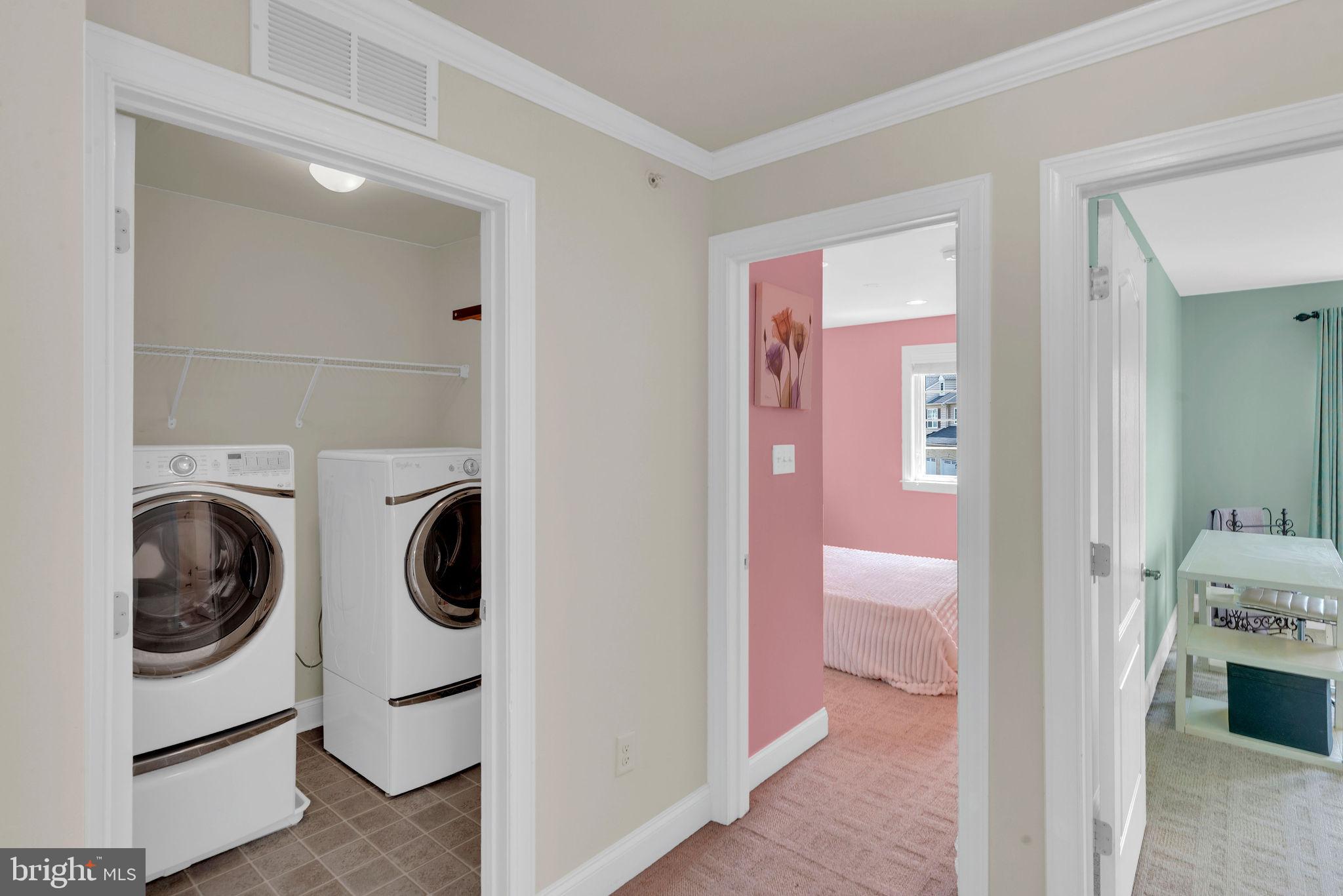 TH AT HERITAGE CNTR - Residential