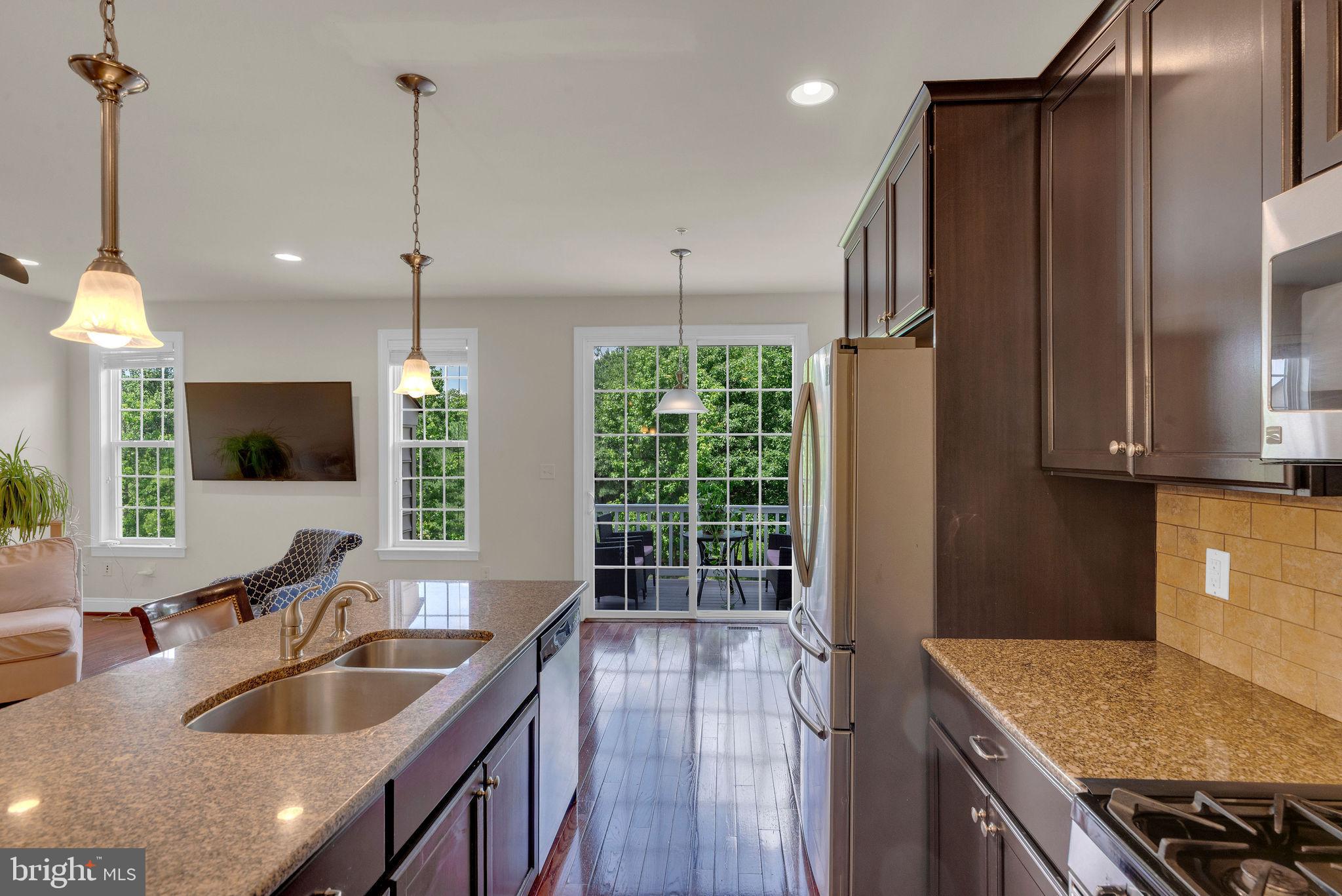 TH AT HERITAGE CNTR - Residential