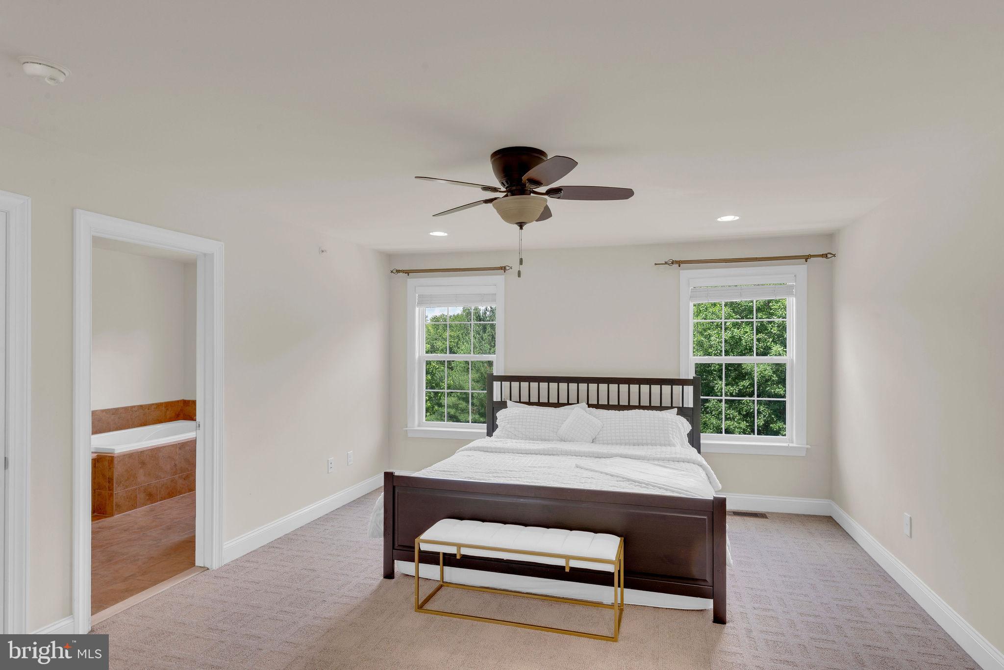 TH AT HERITAGE CNTR - Residential