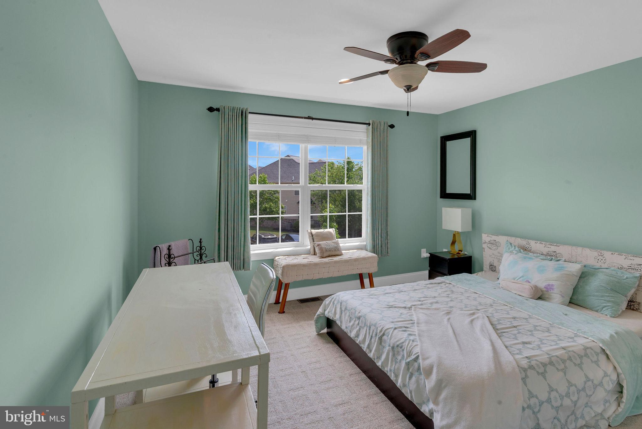 TH AT HERITAGE CNTR - Residential