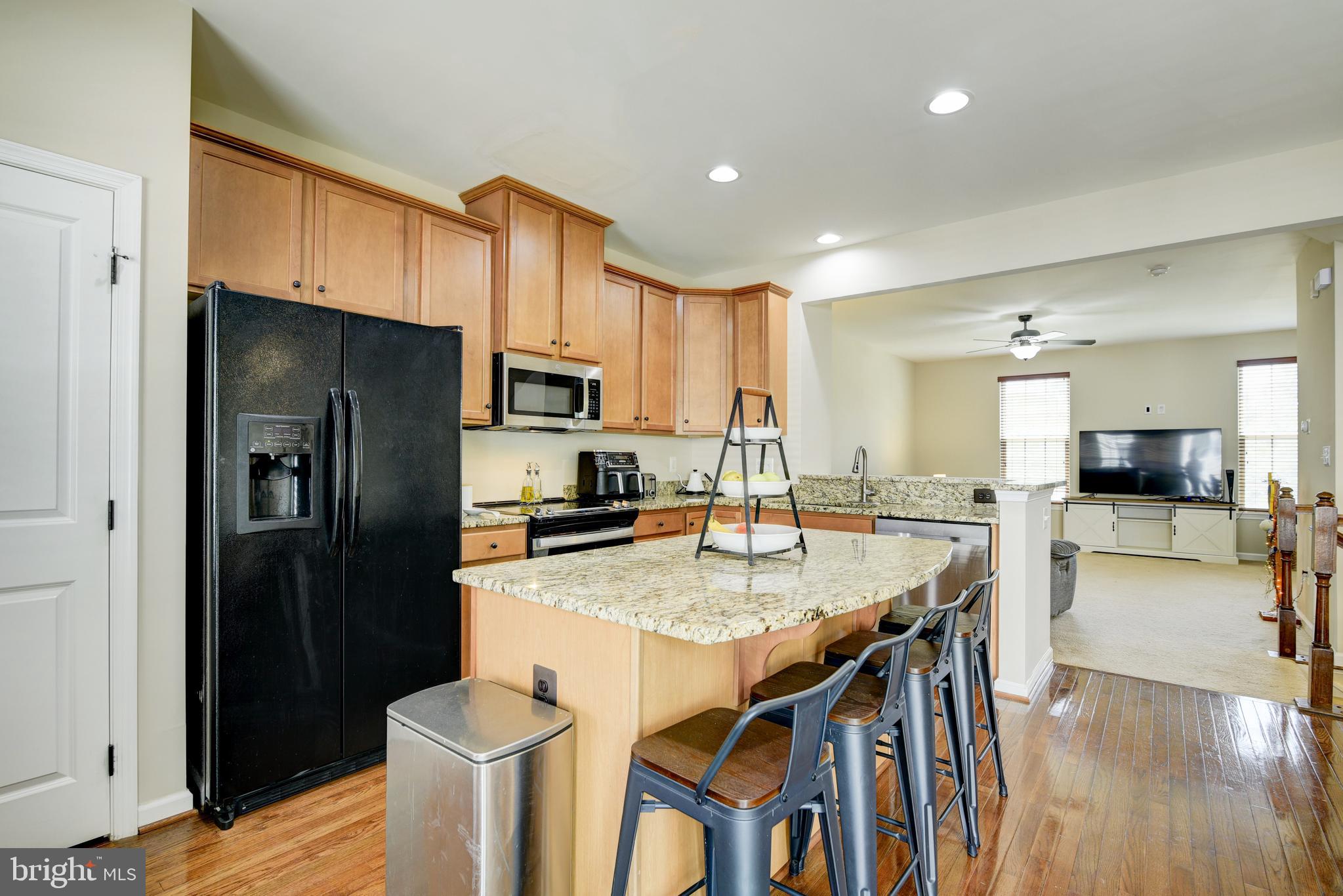 HEATHCOTE COMMONS CONDOMINIUMS - Residential Lease