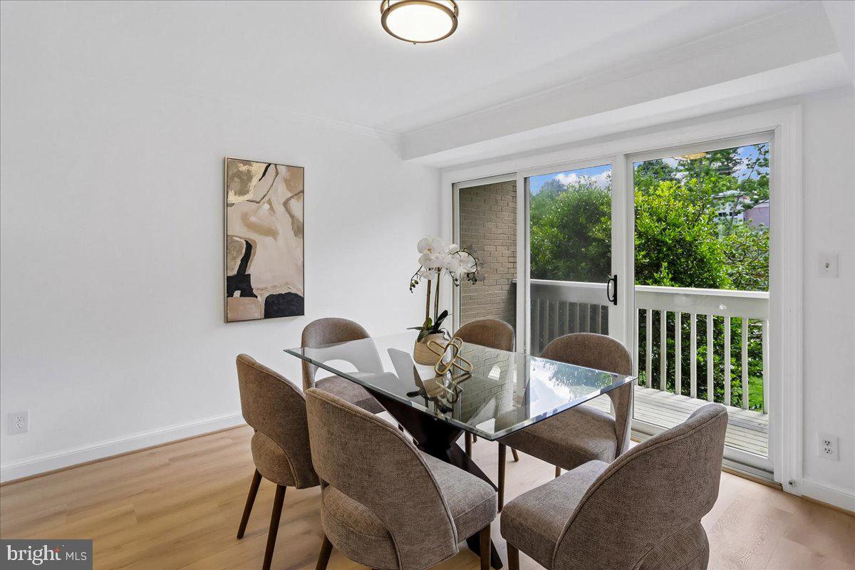 POOKS HILL - Residential