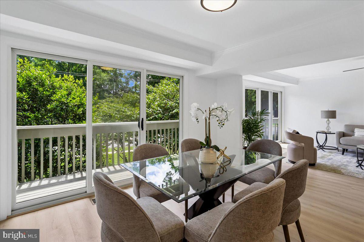 POOKS HILL - Residential