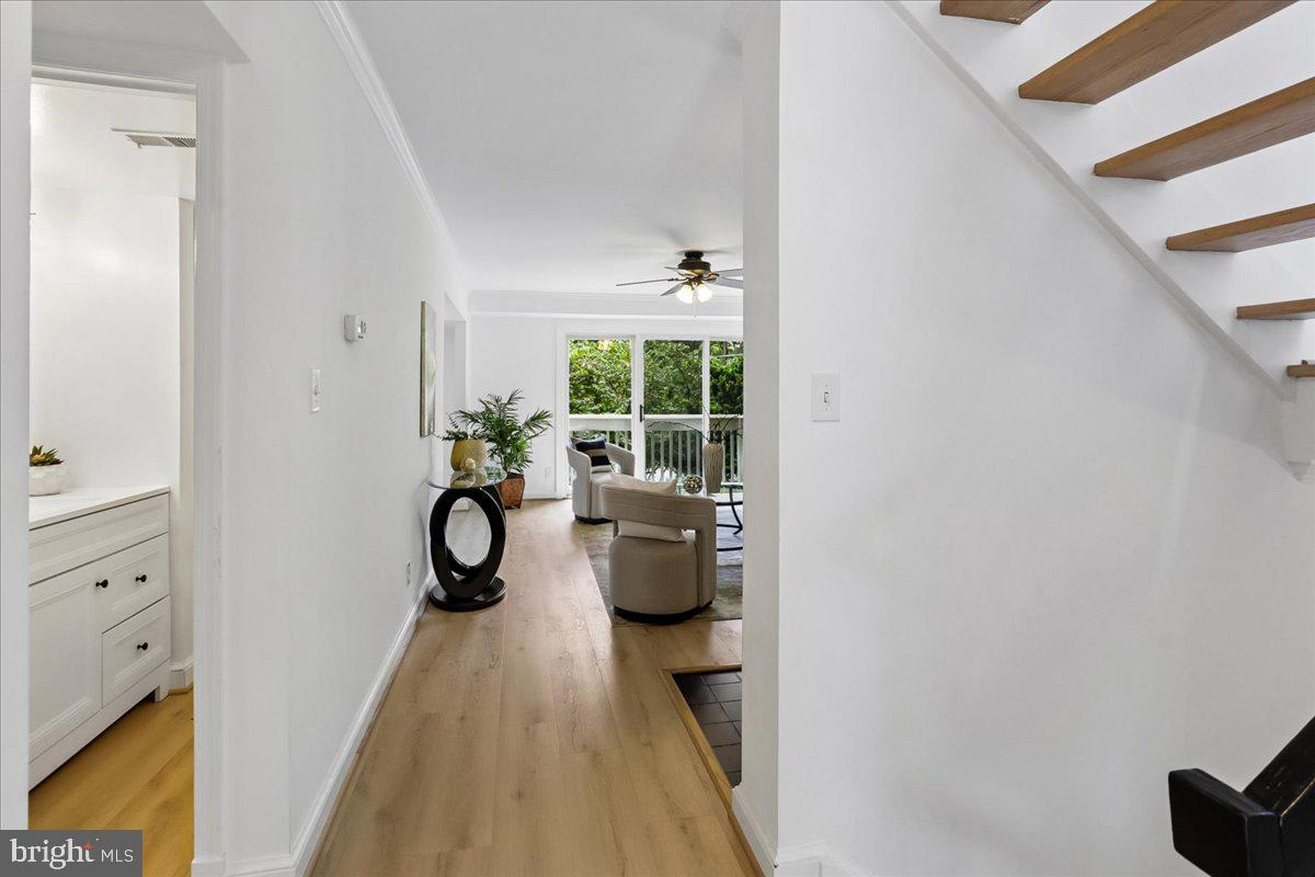 POOKS HILL - Residential