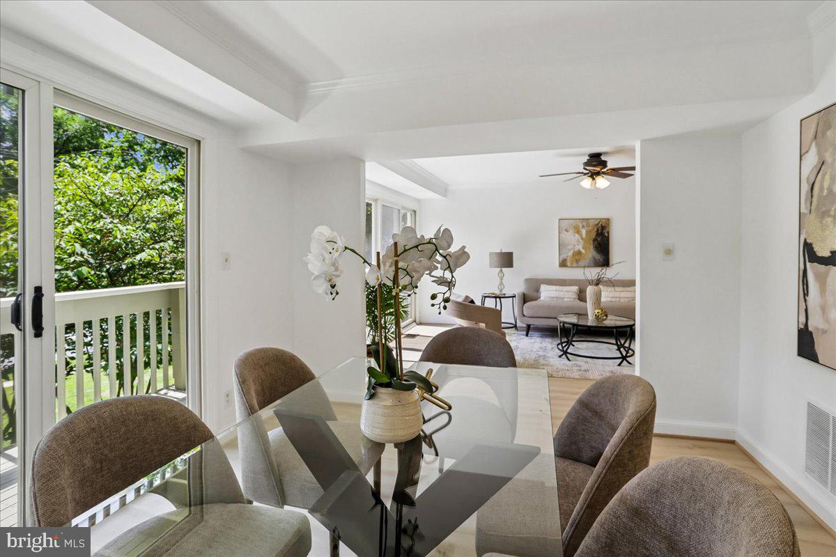 POOKS HILL - Residential