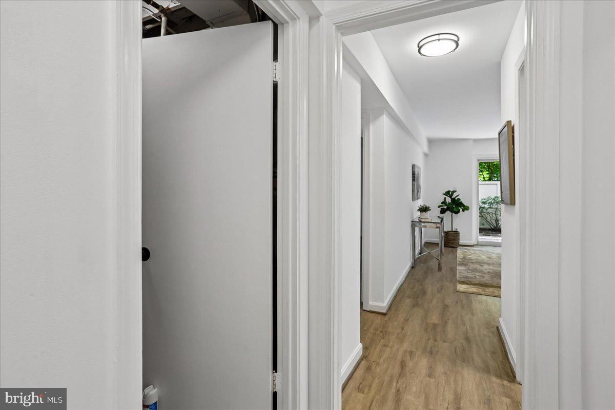 POOKS HILL - Residential