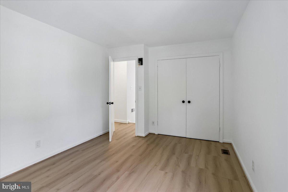 POOKS HILL - Residential