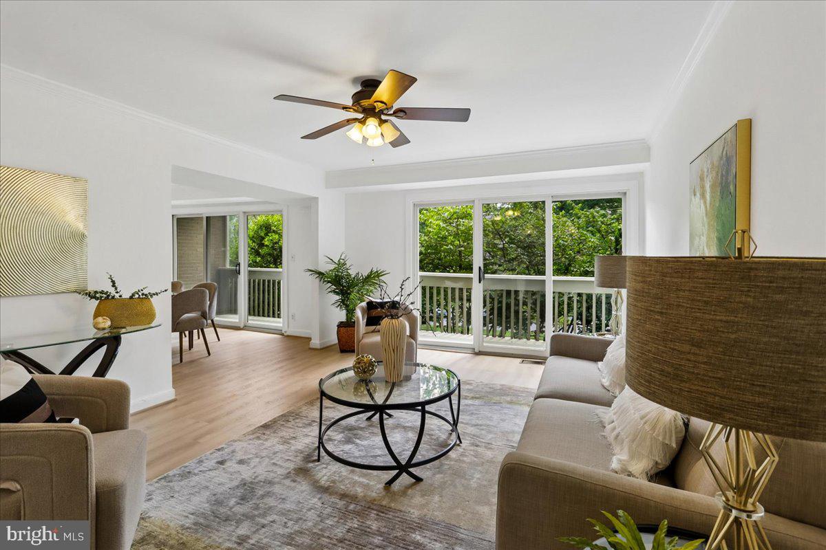 POOKS HILL - Residential