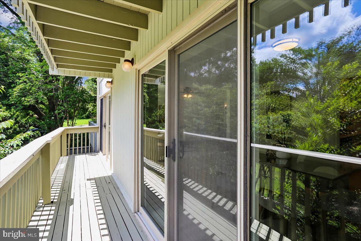 POOKS HILL - Residential