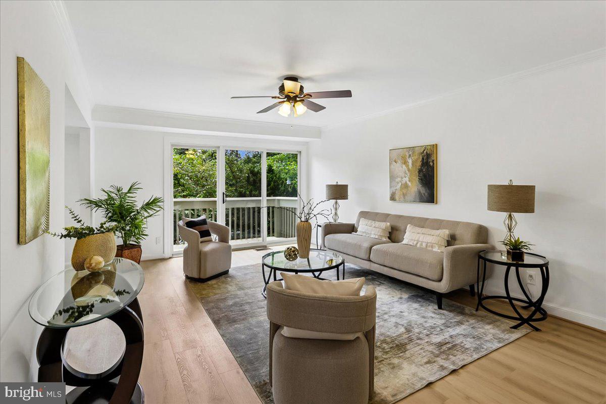 POOKS HILL - Residential