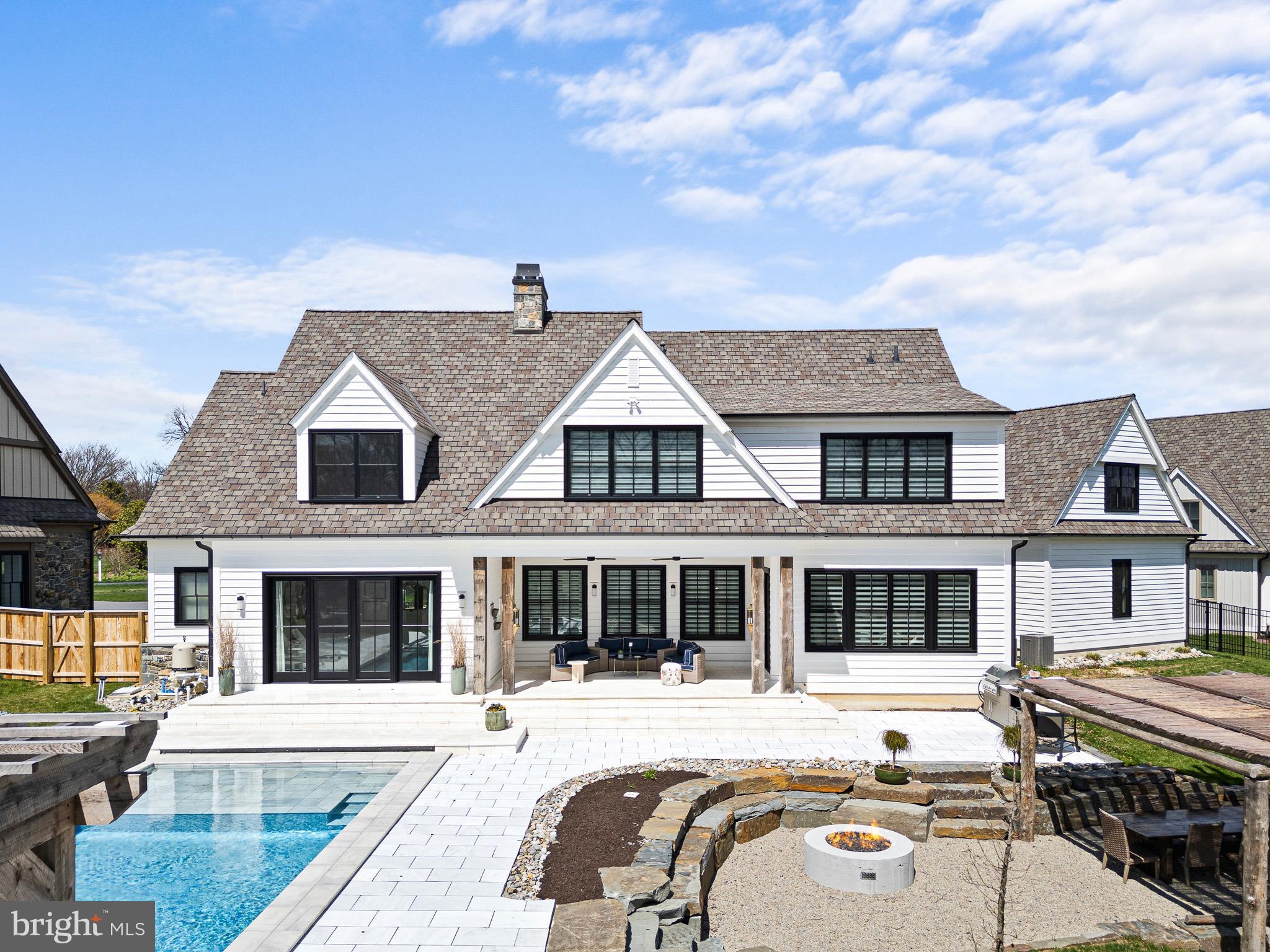 CROOKED BILLET - Residential