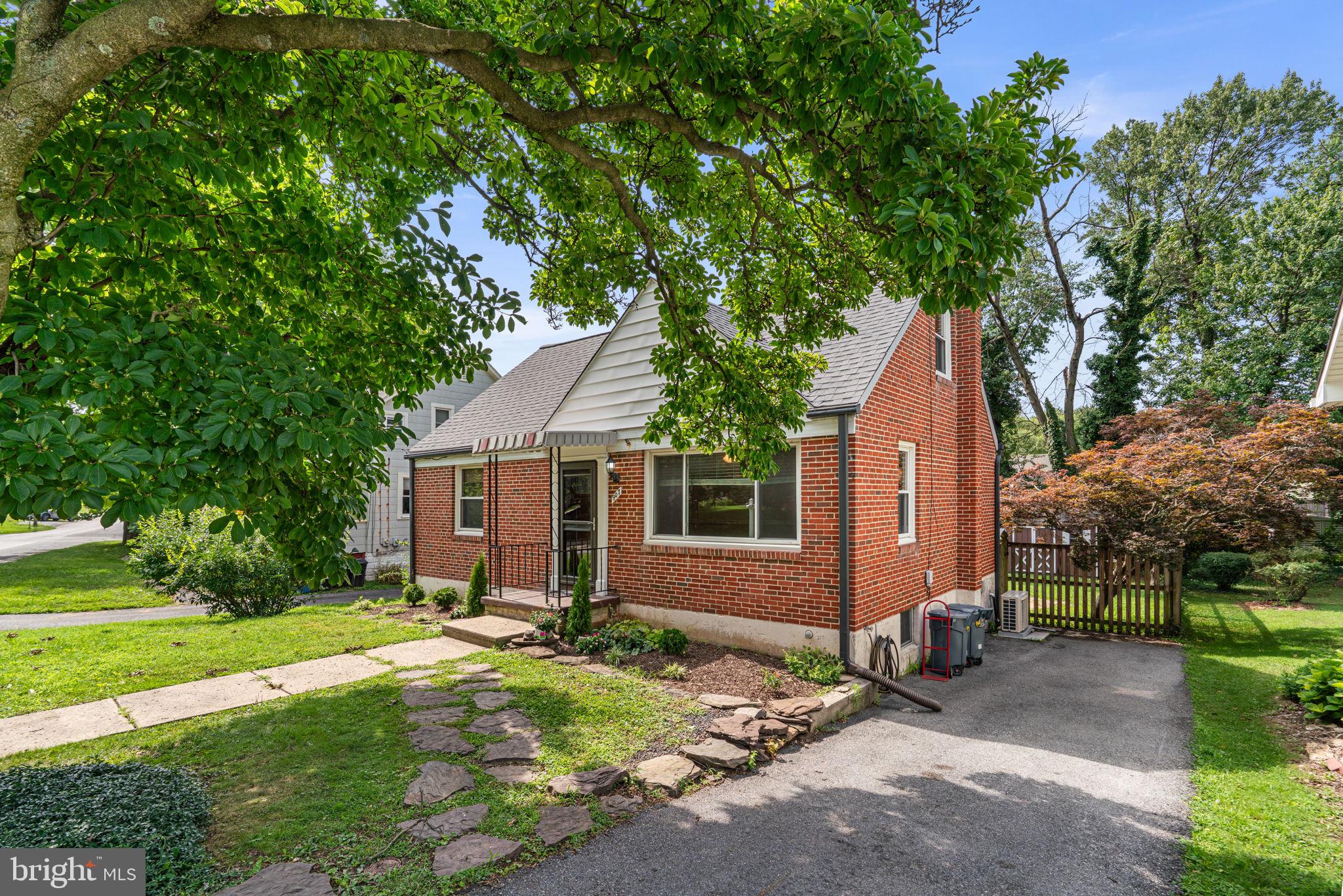 CATONSVILLE HEIGHTS - Residential