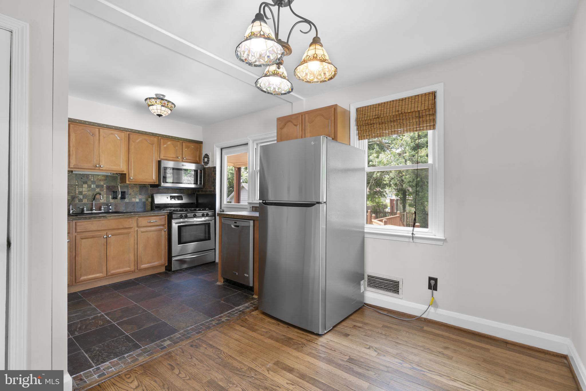 CATONSVILLE HEIGHTS - Residential