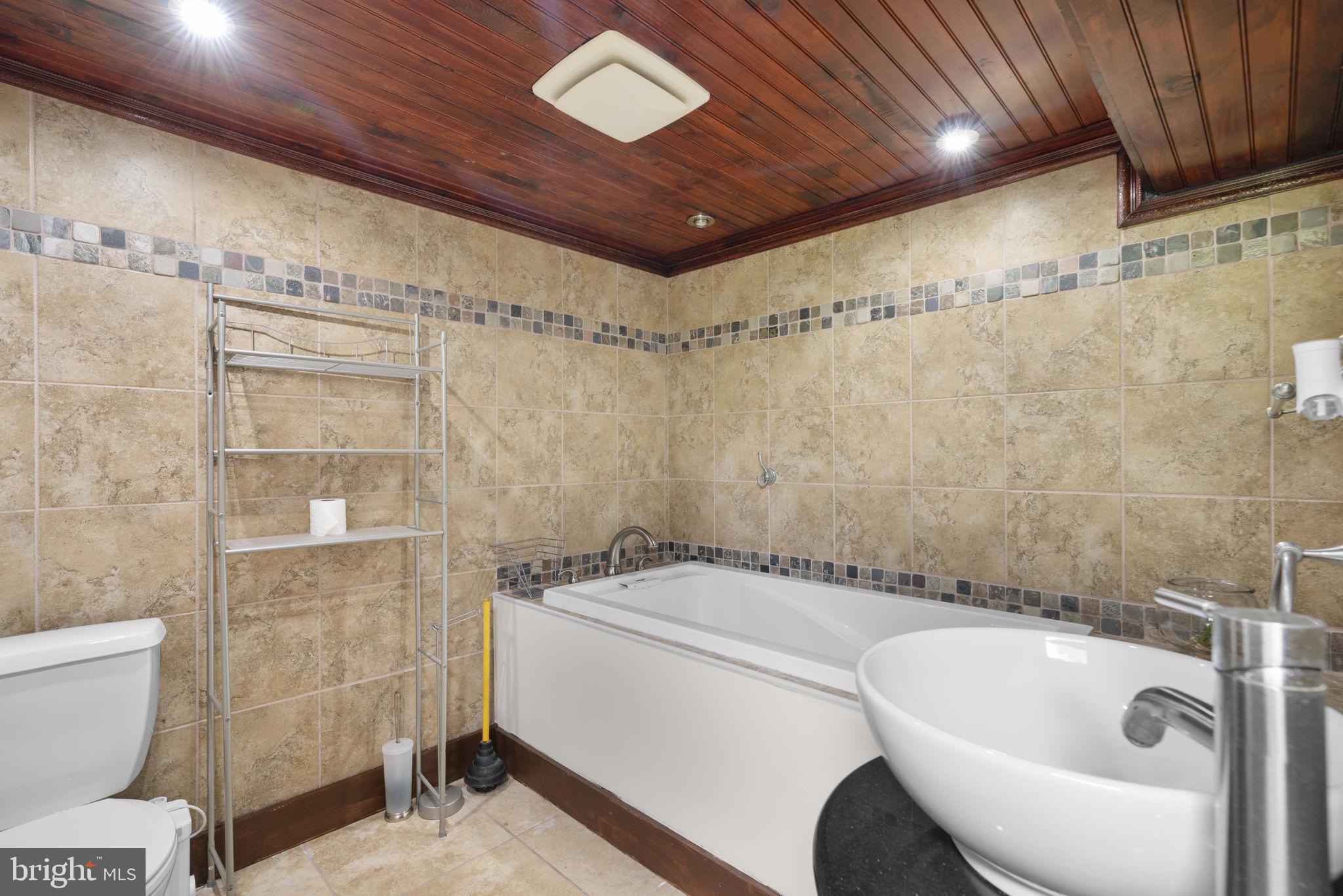 CATONSVILLE HEIGHTS - Residential