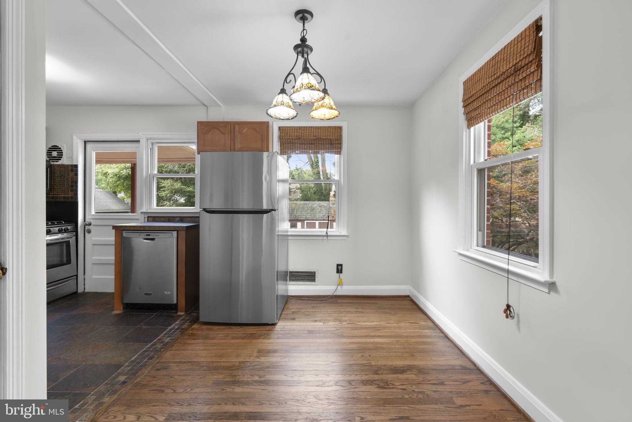 CATONSVILLE HEIGHTS - Residential