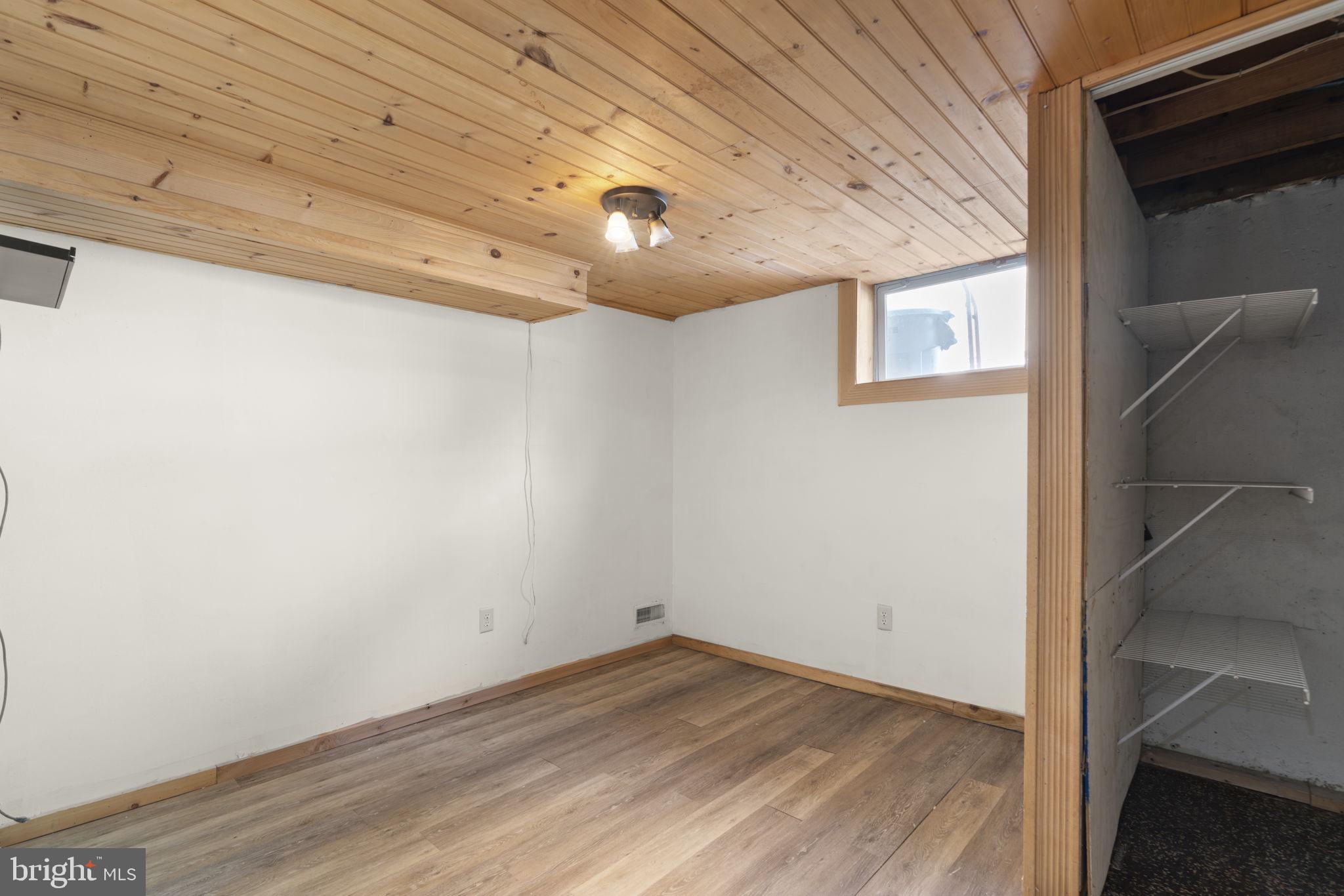 CATONSVILLE HEIGHTS - Residential