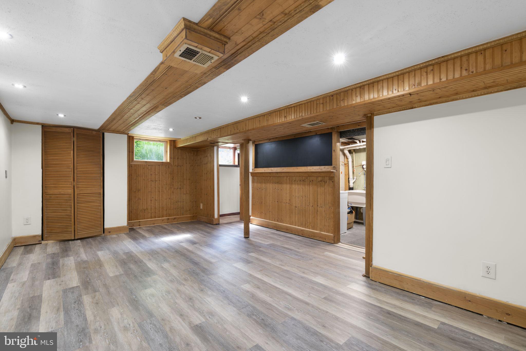 CATONSVILLE HEIGHTS - Residential