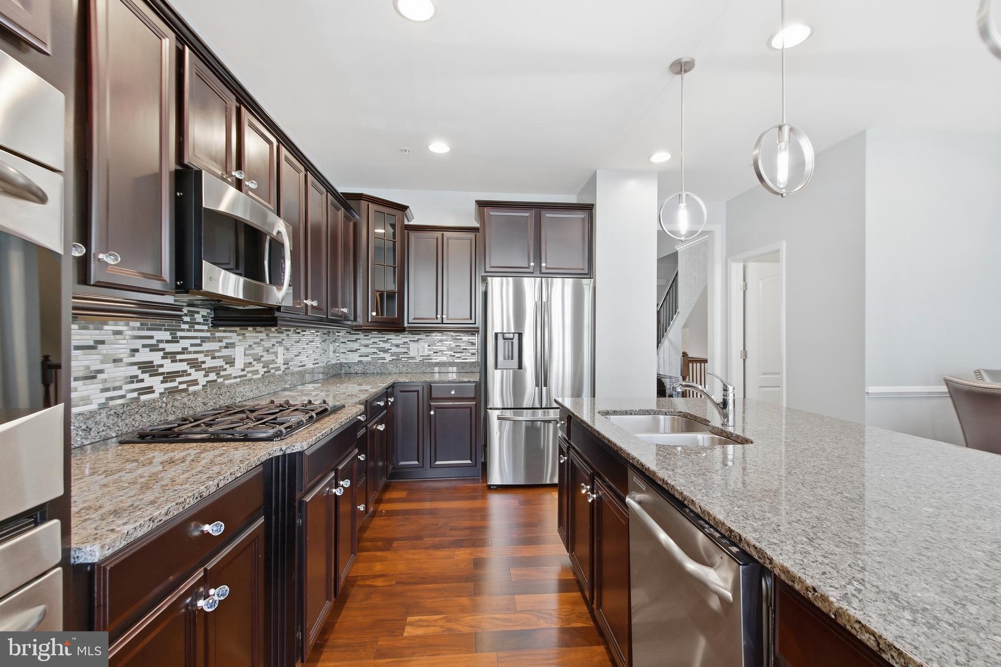 POTOMAC OVERLOOK AT NATIONAL HARBOR - Residential