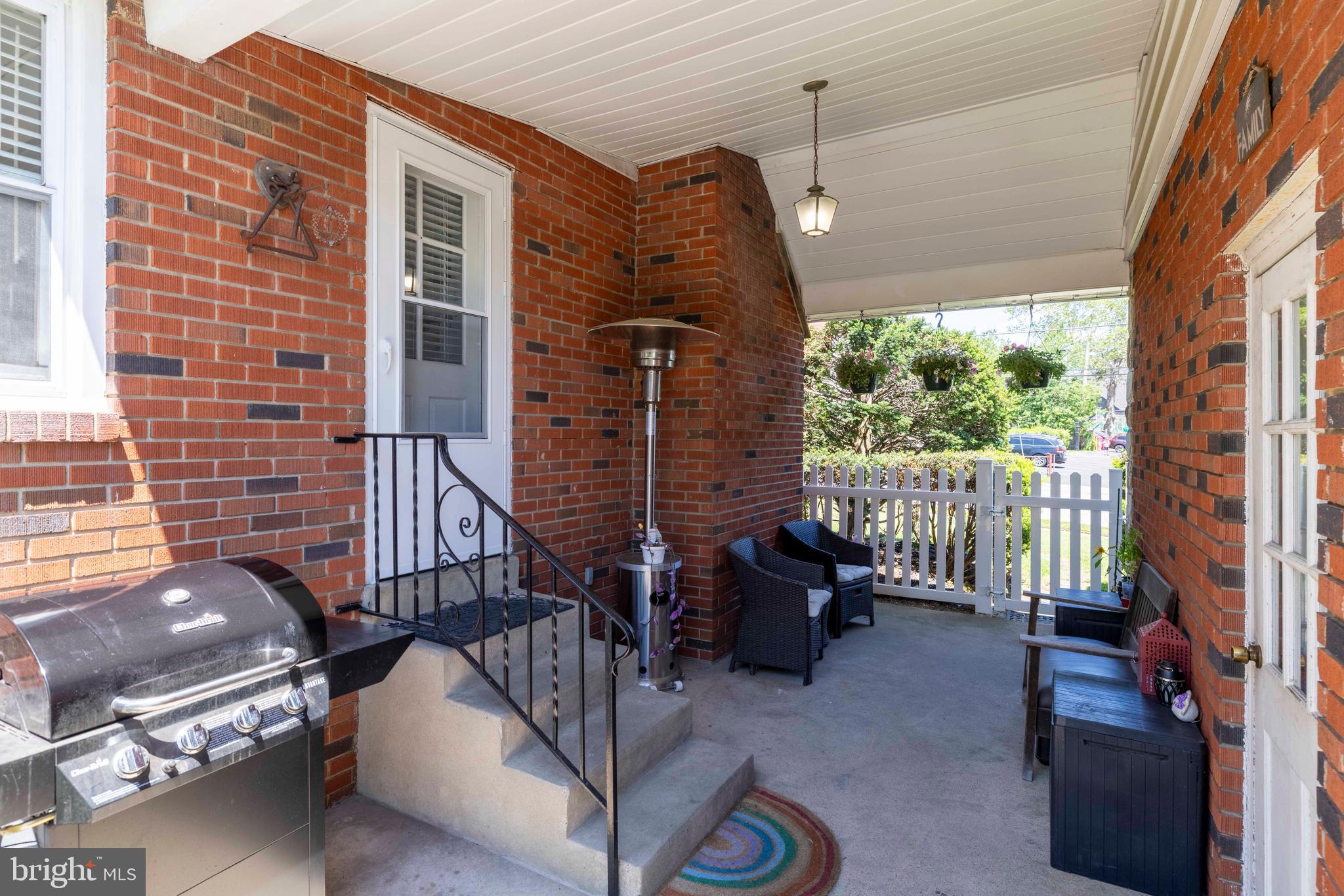 GLENSIDE - Residential