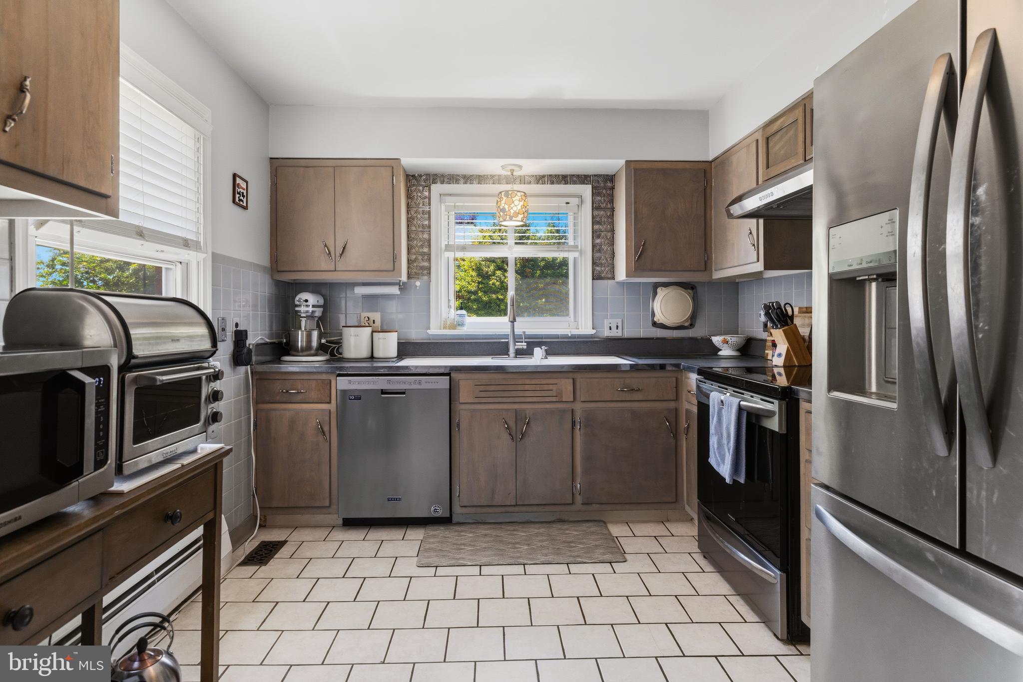 GLENSIDE - Residential
