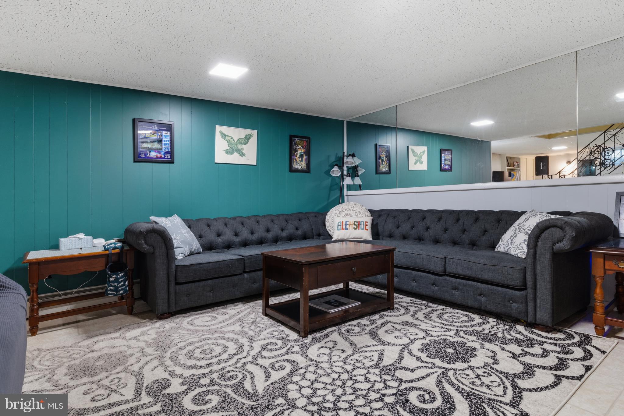 GLENSIDE - Residential