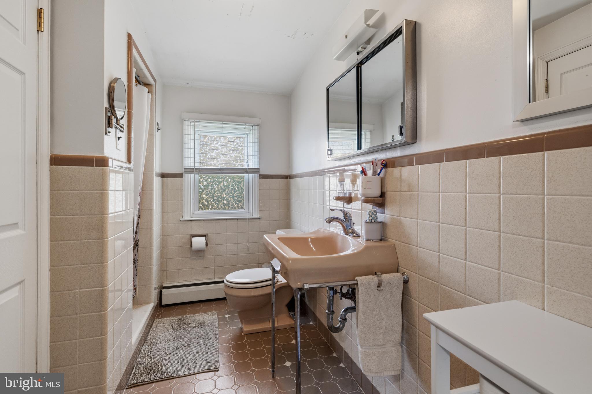 GLENSIDE - Residential