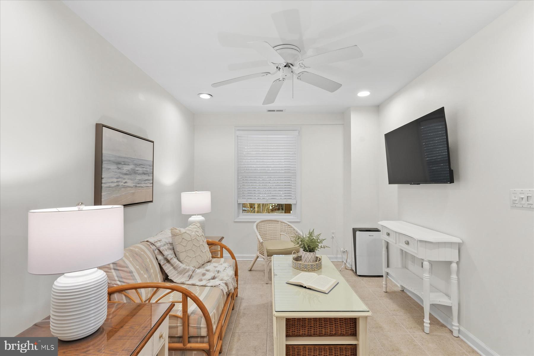 MIDDLESEX BEACH - Residential