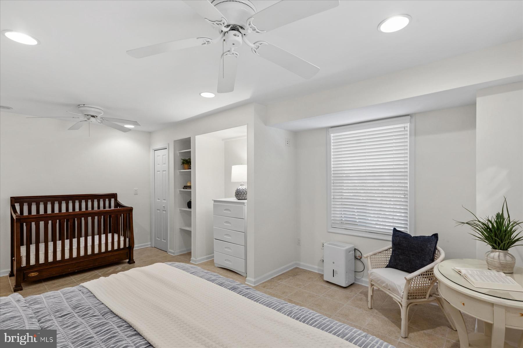MIDDLESEX BEACH - Residential
