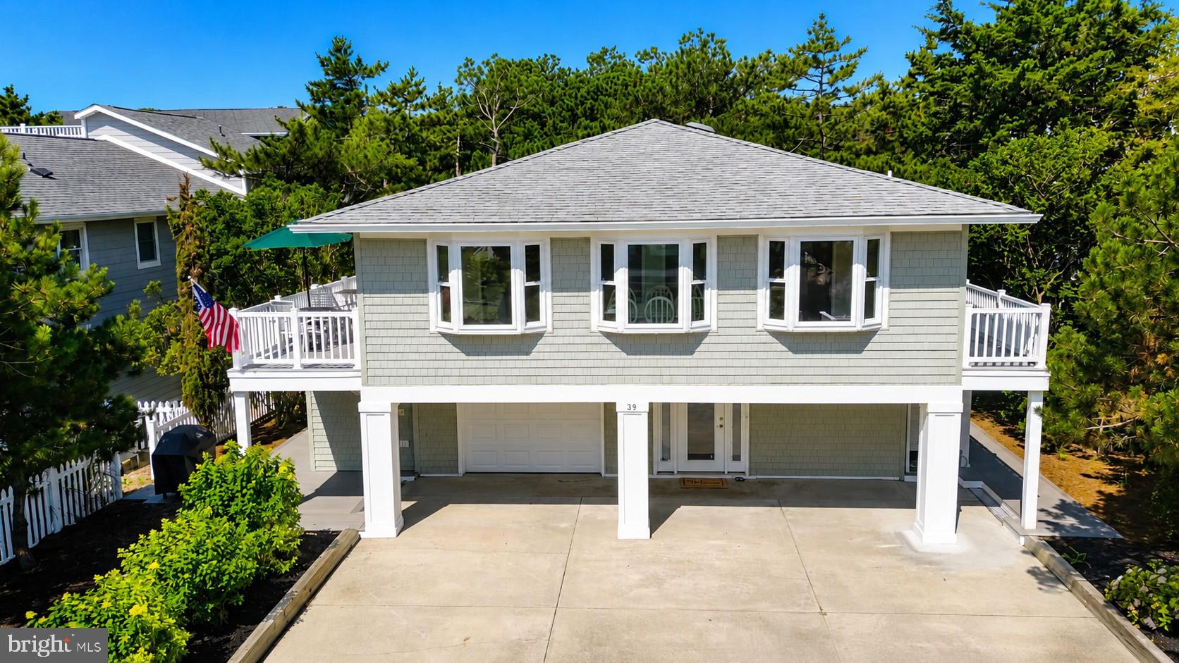 MIDDLESEX BEACH - Residential