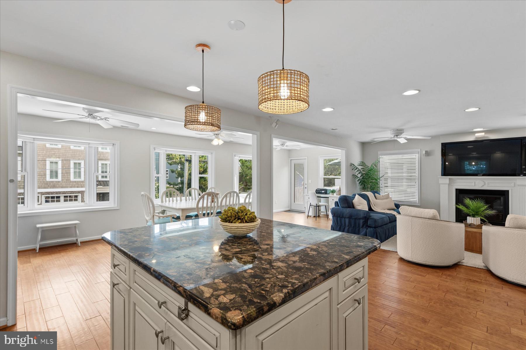 MIDDLESEX BEACH - Residential