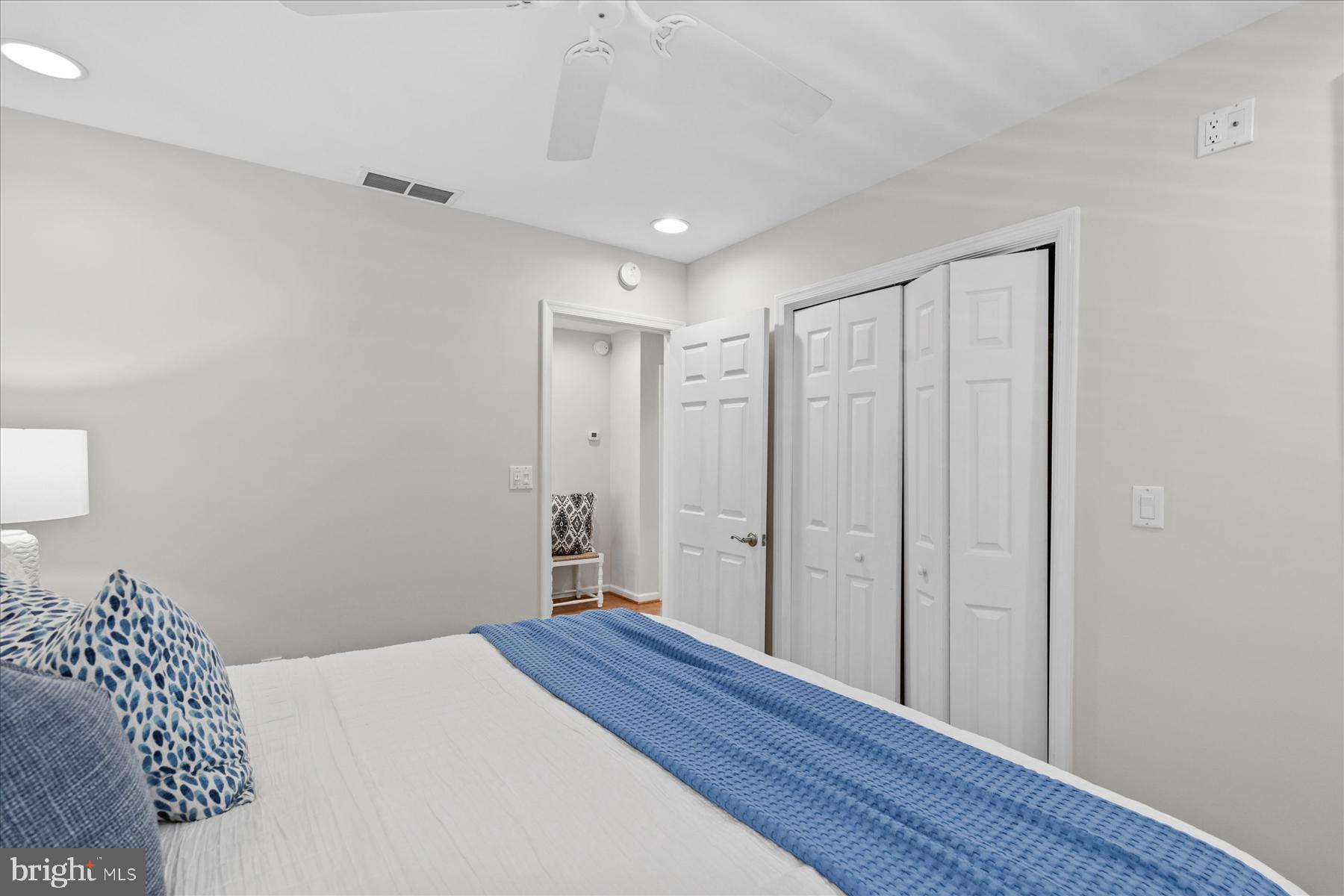 MIDDLESEX BEACH - Residential