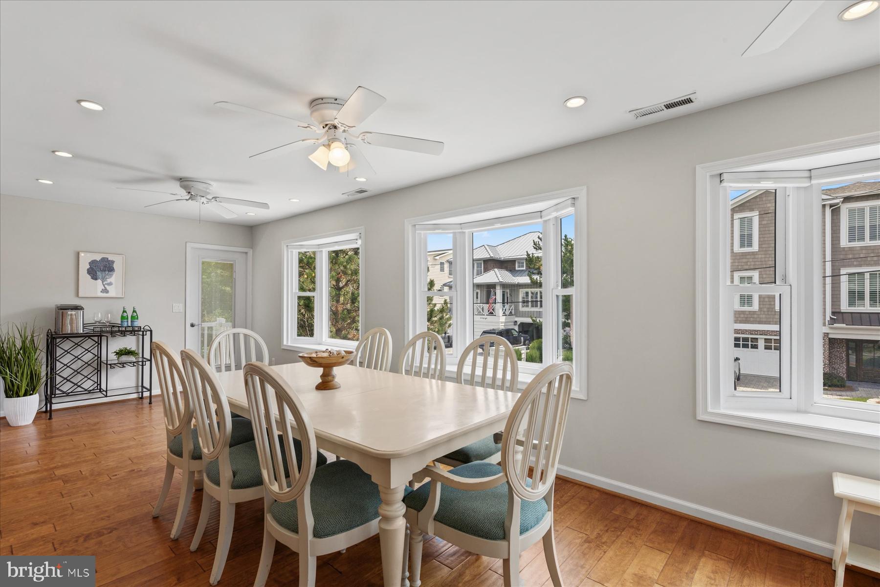 MIDDLESEX BEACH - Residential